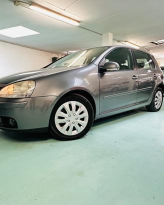 Volkswagen Golf 1.9 TDI Sportline.anche per neopat
