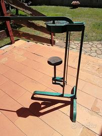 Tappatrice a leva in metallo per tappi in sughero