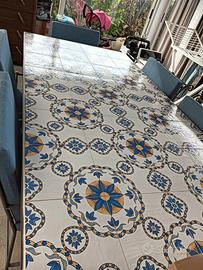 Tavolo in ferro e ceramica di vietri