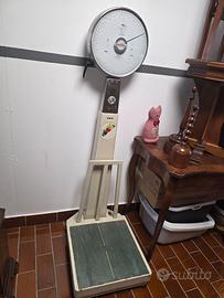 Bilancia grande Omega