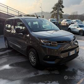 Toyota Proace City Verso CATENA ROTTA