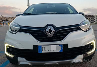 Renault Captur 
Captur
1.5 dCi 110 CV Edition One