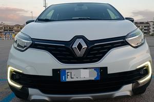 Renault Captur 
Captur
1.5 dCi 110 CV Edition One