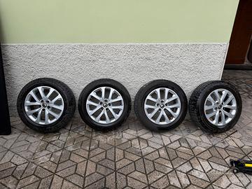 Set 4 cerchi in lega 17 con pneumatici 215/60 r 17