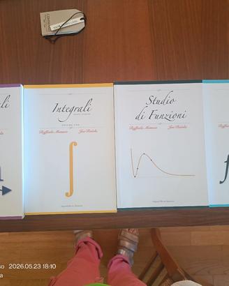 libro universitari