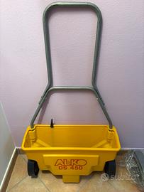 Spargi concime nuovo