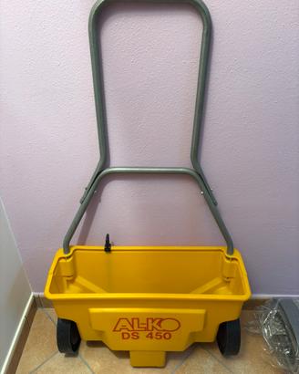 Spargi concime nuovo