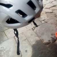 Casco nuovo okley bici da corsa