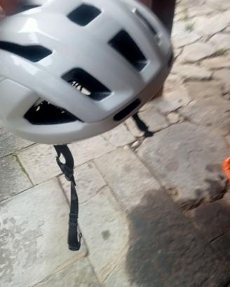 Casco nuovo okley bici da corsa