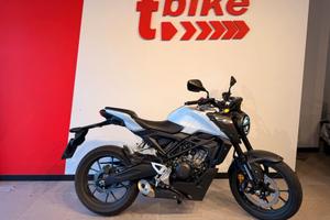 Honda CB 125 R - 500 KM - 2026