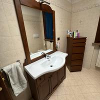 Mobile bagno con specchio
