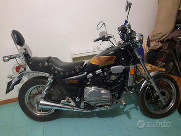 Honda vf750 custom 1984