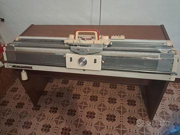 VENDUTO - Macchina Maglieria Knitmaster 260