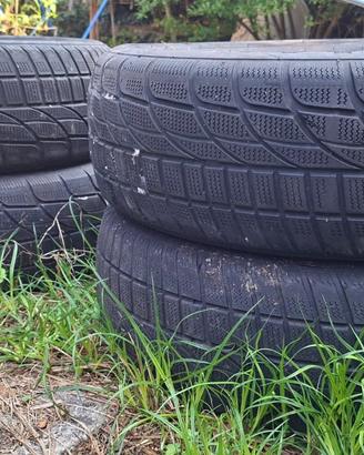 Treno gomme Goodride 205/70 R15