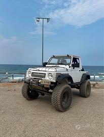 Suzuki samurai