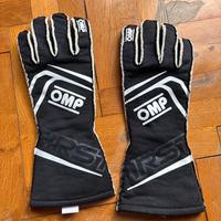Guanti OMP first omologati FIA