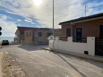 CASA INDIPENDENTE A SANTA CROCE CAMERINA