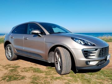 PORSCHE Macan - 2017