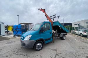 Iveco 35 gru e ribaltabile