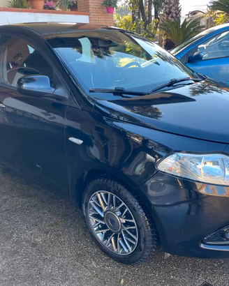 Lancia Y Ypsilon 1.2 69 CV 5p Platinum DISTRIB FUL