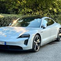 Porsche Taycan 4 S