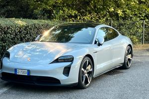 Porsche Taycan 4 S