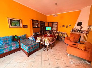 Casa indipendente su più livelli in centro