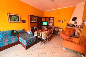 Casa indipendente su più livelli in centro