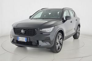 Volvo XC40 B3 automatico Ultra Black Edition