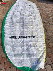 Ozone Rush 4 rev. 2023 perfetta en-B 75-95kg