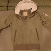 bomber con cappuccio in pelo verde militare 