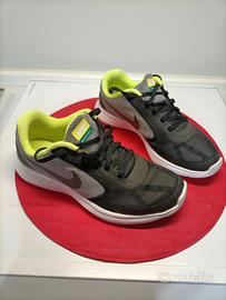 Nike Revolution 3 N.39