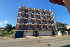 Appartamento di 80 m² con 3 locali e box auto a Tr