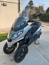 SCOOTER MP3 300 ANNO 2020