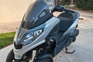 SCOOTER MP3 300 ANNO 2020