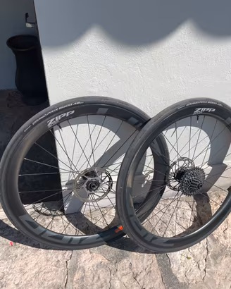 Ruote carbonio Zipp 303s