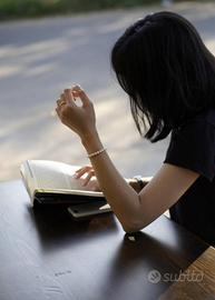 Babysitter qualificata e tutor privato