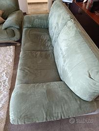 2 divani Nicoletti alcantara verde salvia