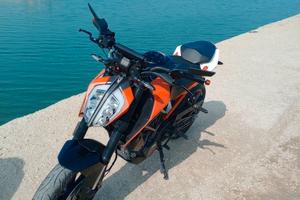 KTM Duke 125