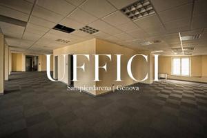 Immobile di 2300 m² con più di 5 locali a Genova
