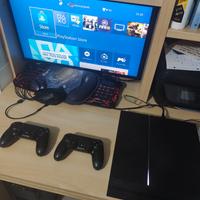 PlayStation 4 PS4 + 2 controller + giochi