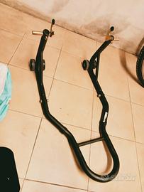 cavalletto posteriore moto 
