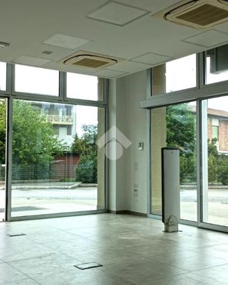NEGOZIO A SAVIGNANO SUL RUBICONE