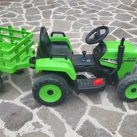 trattoretto con rimorchio.