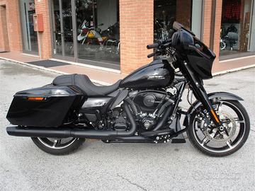 Harley-Davidson Touring FLHX 117 Street Glide - 20