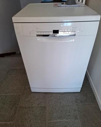 lavastoviglie bosch SMS2HTW02E/01