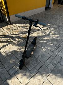 Monopattino elettrico ninebot