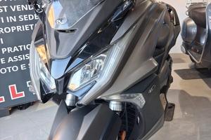 Kymco AK 550
