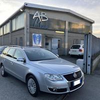VOLKSWAGEN Passat Variant 2.0 16V FSI *TAGLIANDI