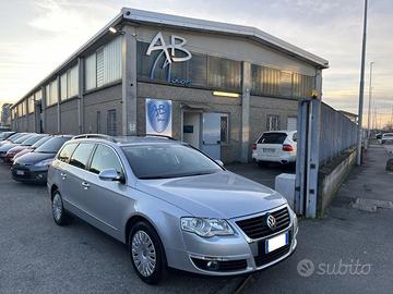 VOLKSWAGEN Passat Variant 2.0 16V FSI *TAGLIANDI